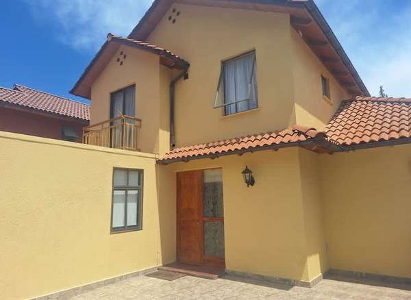 MARAVILLOSA CASA / DESTINO HABITACIONAL Y COMERCIA