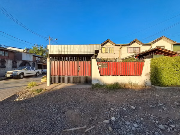 Se Vende Casa Esquina en Calle 26 Sur, Talca