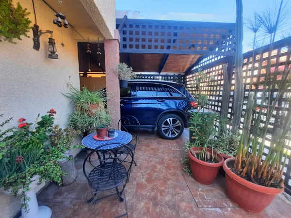 GRACE KELM VENDE "Full Confort", hermoso patio, cocina indep,4 dorm,3 baños, altillo, est, Peñaflor