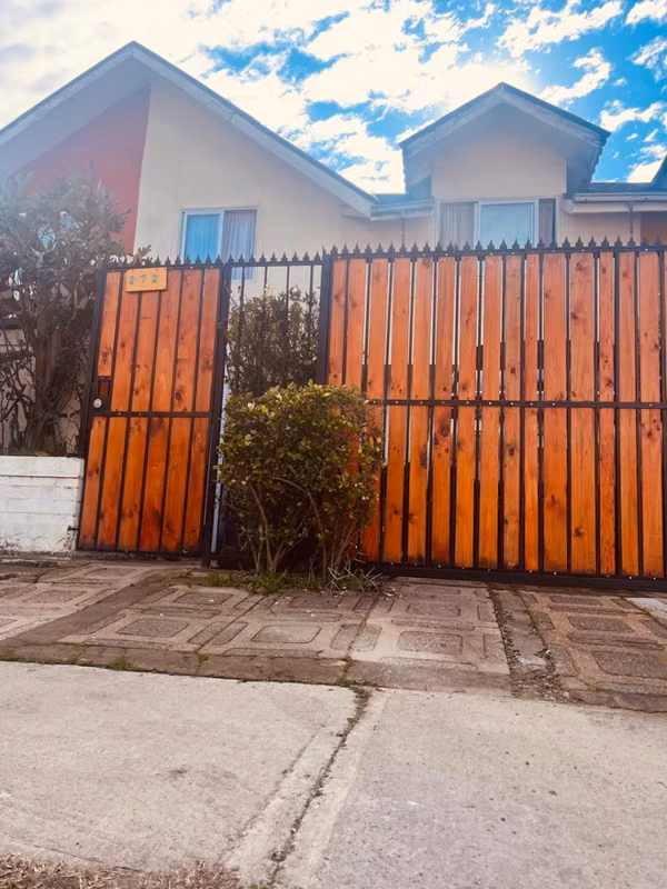 Se vende casa en Villa Holanda, Maipu