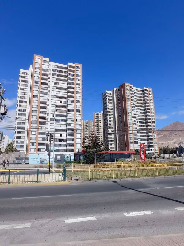 Depto 2 dormitorios Av. Paranal, Edificio Trancura