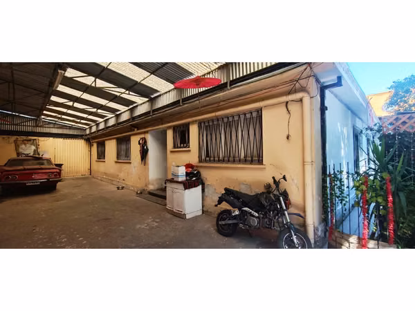 Excelente propiedad con uso habitacional y comercial