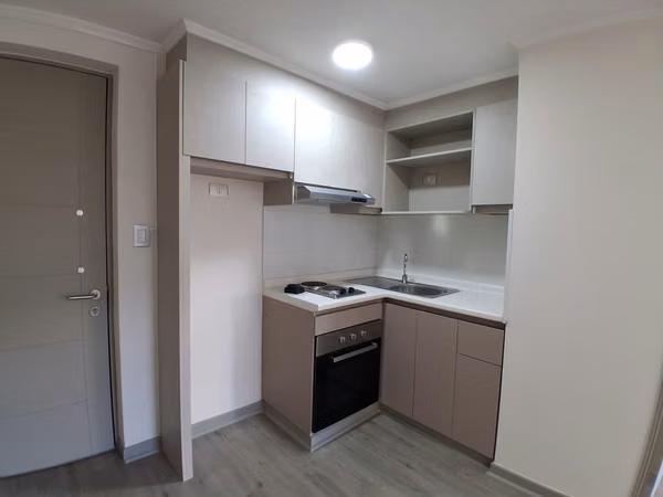 Depto De Dos Habitaciones + Un Baño Totalmente Nuevo!!!