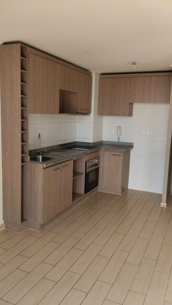 Departamento En Arriendo Cerca de Metro Ecuador !!