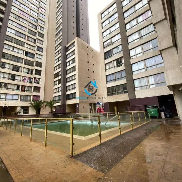 Vende departamento  en plaza Chacabuco independenc
