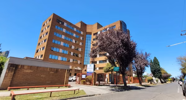 En venta Consulta médica  en edificio Dinamarca, Temuco