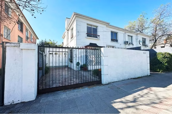 Vende casa av bilbao en providencia.