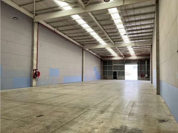 Arriendo bodega de 595 m2 en Parque Industrial, Pudahuel.