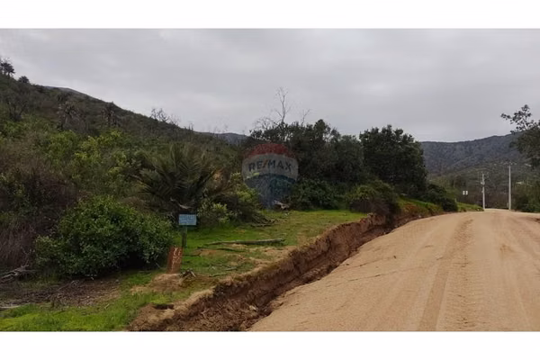 Terreno de 7,104 m2 en oasis de la campana