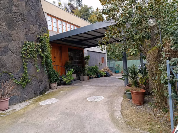 Espectacular casa en la Reina Alta. Carlos Silva Vildósola 4D+5B