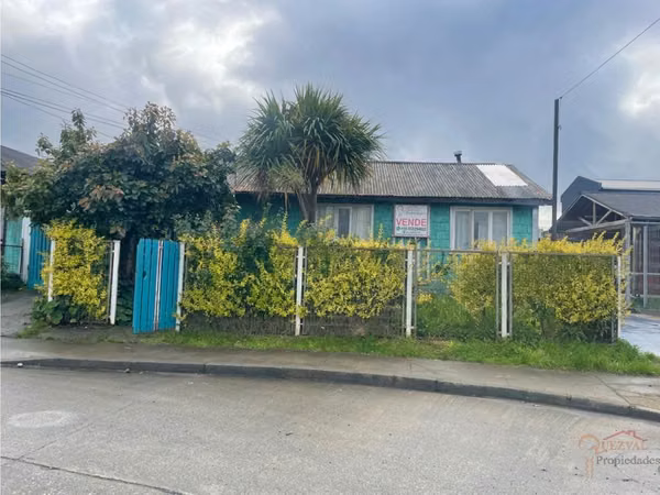 Se Vende sitio 312m2 con 2 propiedades en Quellon, Chiloe