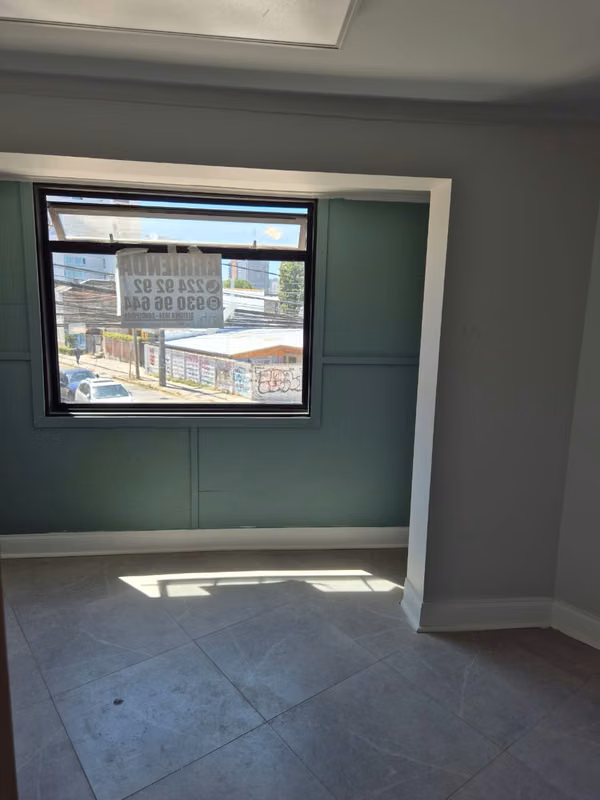 Oficina en Arriendo – 10m² | Calle Tucapel con Rosas, Concepción