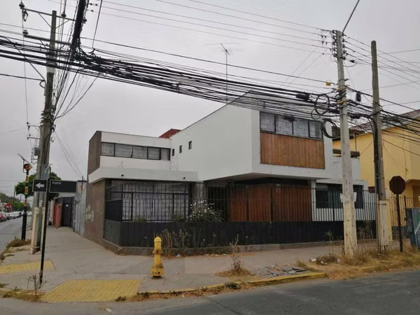 Amplia Casa en Pleno Centro de Quillota (143616)