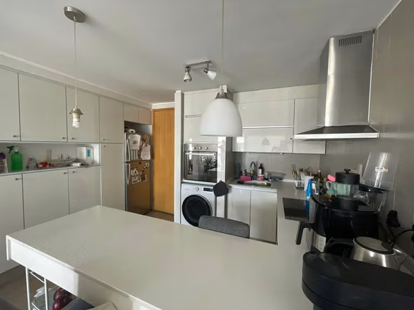 Vendo departamento tipo Mariposa 2 hab 2 baños estacionamiento y bodega.Ñuñoa Alta