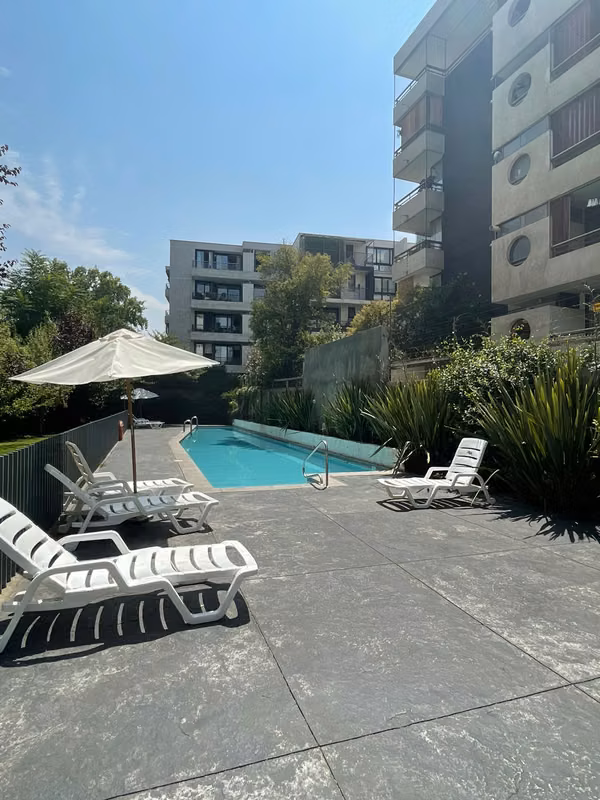 Vendo comodo departamento 2h 2b estacionamiento y bodega  Limite entre Nuñoa y Providencia.