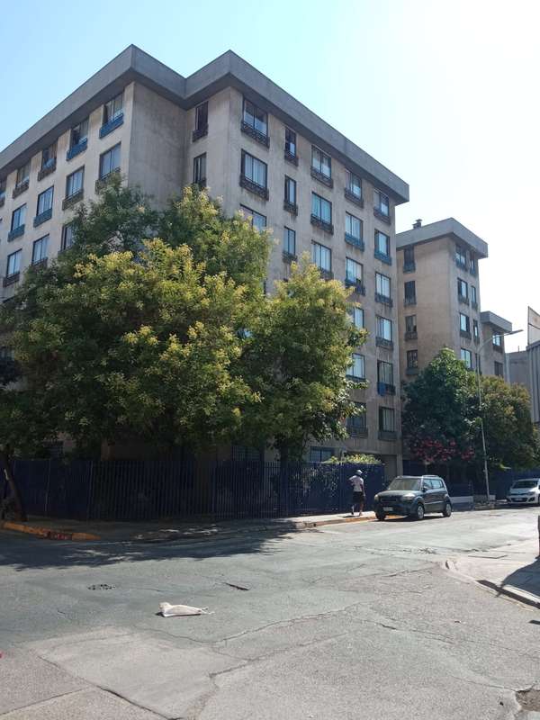 DEPARTAMENTO A 1 CUADRA DE ESTACIÓN CUMMING Y SANTA ANA.