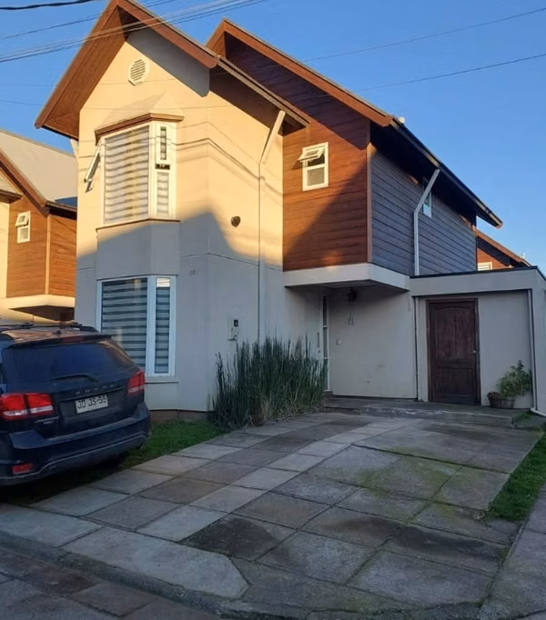 SE VENDE CASA EN CONDOMINIO ALTOS DEL MAIPO- TEMUCO