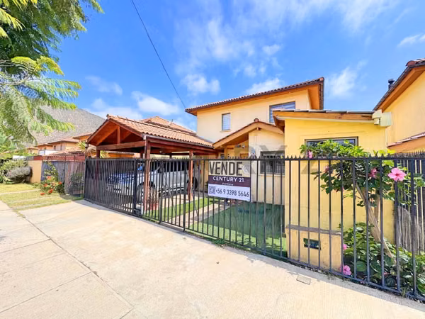 Se vende casa de 3 dormitorios y 3 baños en Ulriksen