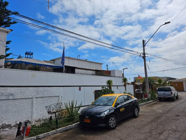 EXCELENTE CASA SECTOR PLAYA BRAVA 400 M2