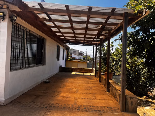 Vendo Amplia Casa Villa Dulce, Central