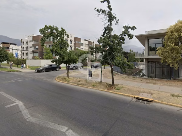 Amplio Terreno inmobiliario en  Avenida El Rodeo