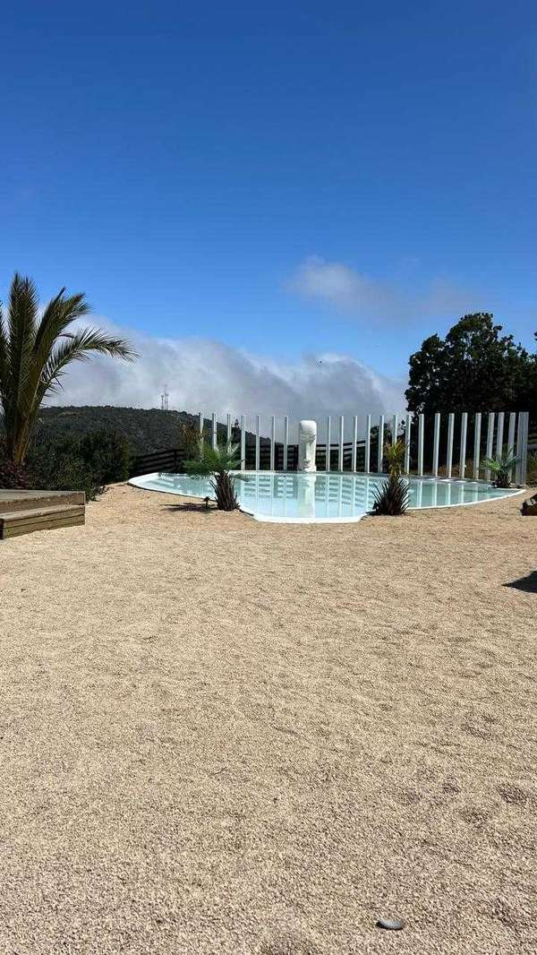 LUJOSO RESORT, CASA Y 4 DPTOS (145937)