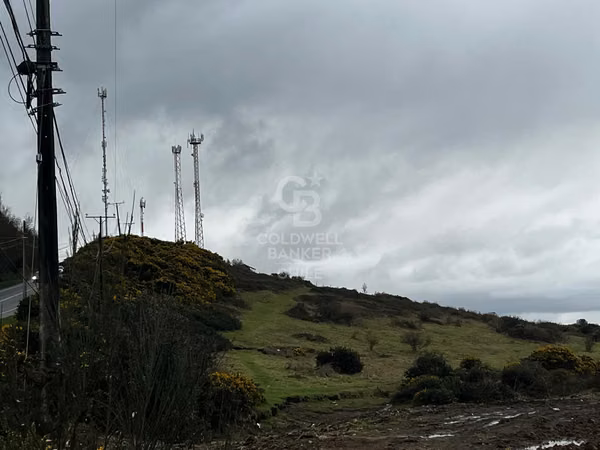 Terreno en inmejorable ubicación / Orilla de camino