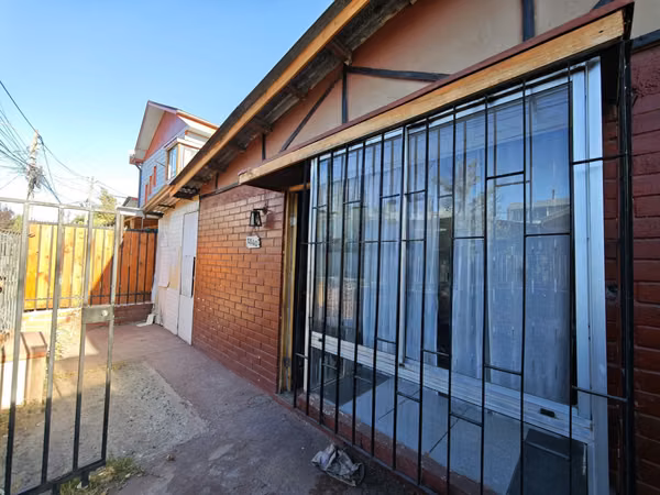 Se vende casa en Villa Los Héroes, Maipu