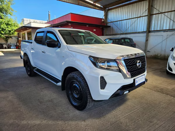 nissan NAVARA 4x2 SE full equipo, recibo vehiculo
