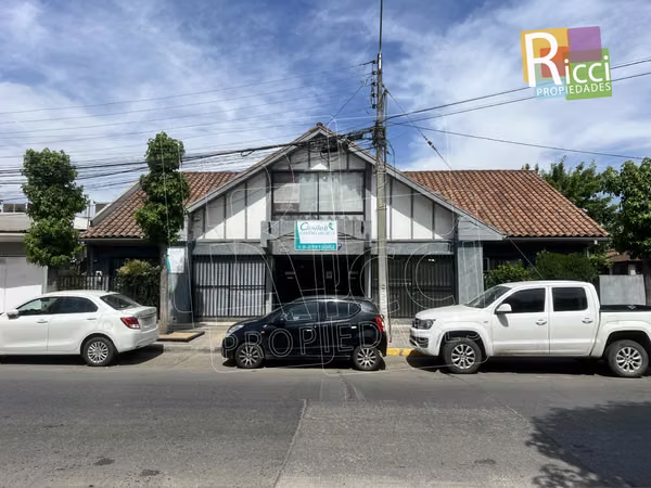 Excelente Box en Clinilab, Rengo.