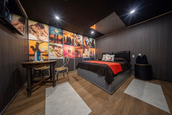 Hotel en peñaflor: oportunidad de inversión única