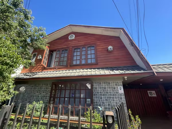 Se Vende amplia casa en Villa Aquelarre, Temuco