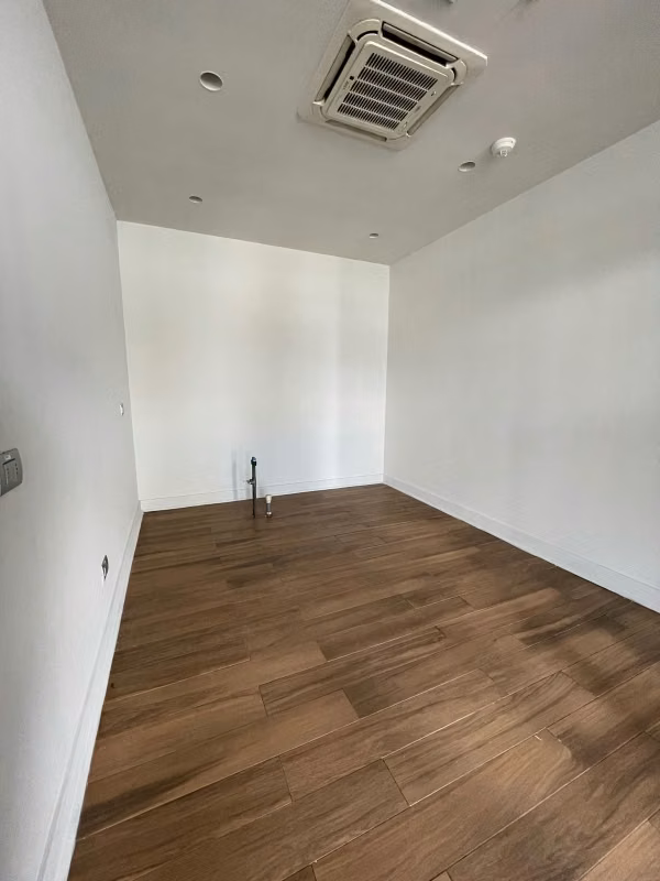 Local Comercial, interior Hotel Parada