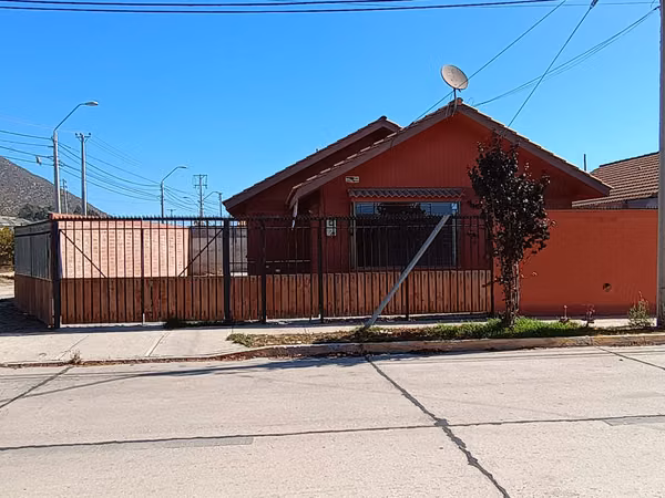 CASA EN VENTA LOTEO LA HACIENDA