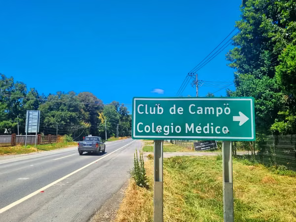 Vendo Parcela en Club de Campo Colegio Médico