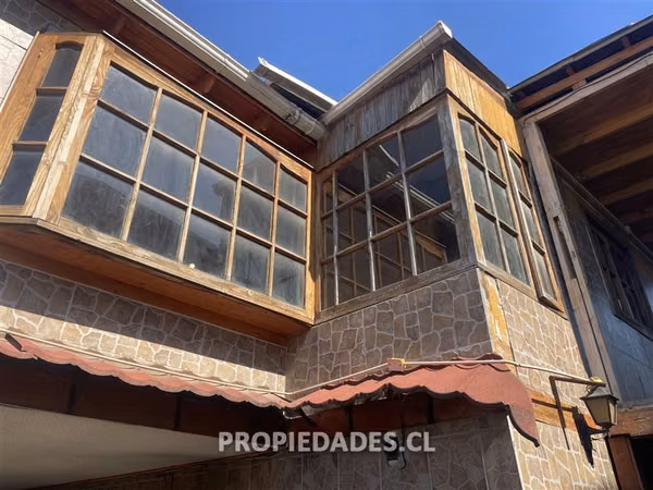Casa venta de 4 dorm. Santiago / Artemio Gutierrez