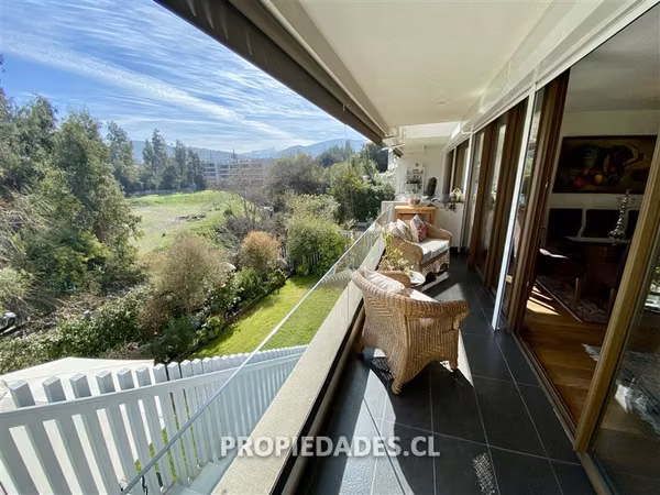 Departamento en venta de 4 d y 4 baños en Lo Barnechea