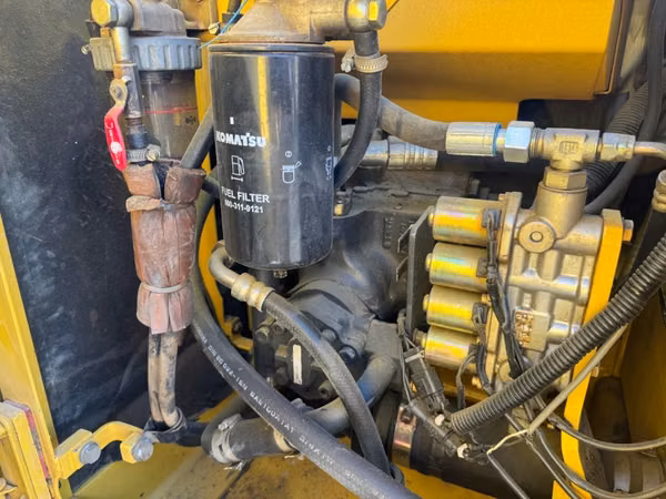 Excavadora Komatsu Pc120 impecable estado