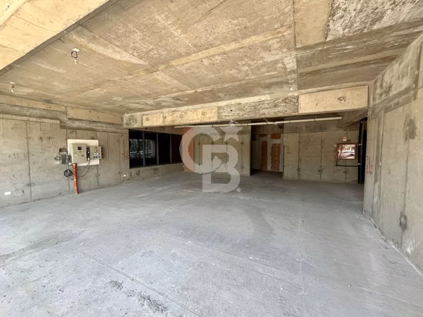 Local Comercial Bilbao / Av. Italia