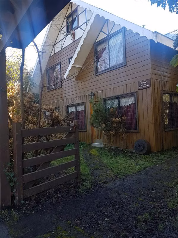 Casa en arriendo en Lican Ray con acceso al lago