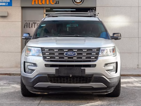 Ford Explorer Xlt 4X4 3.5 2017
