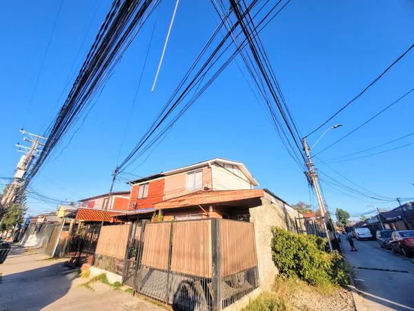 Se vende casa en Villa Arturo Prat, Maipu