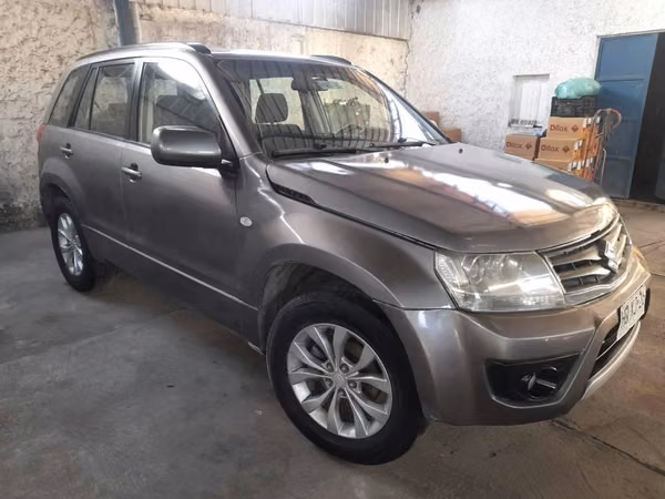 Suzuki grand nomade 2.4 2015