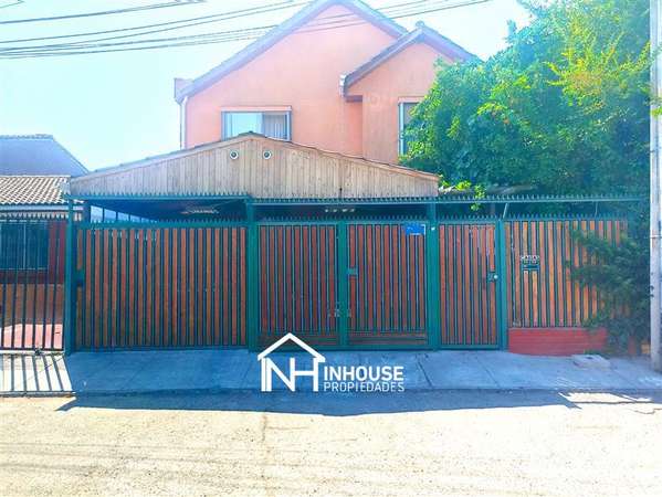 Casa en venta de 5 dorm. en Maipú