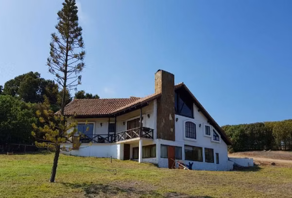 Casa en venta de 5 dorm. en Concón