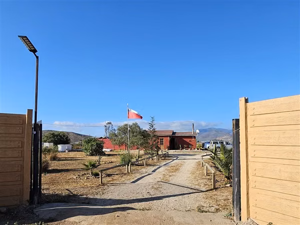 Parcela con casa de 90m2 en Pan de Azúcar / Coquimbo