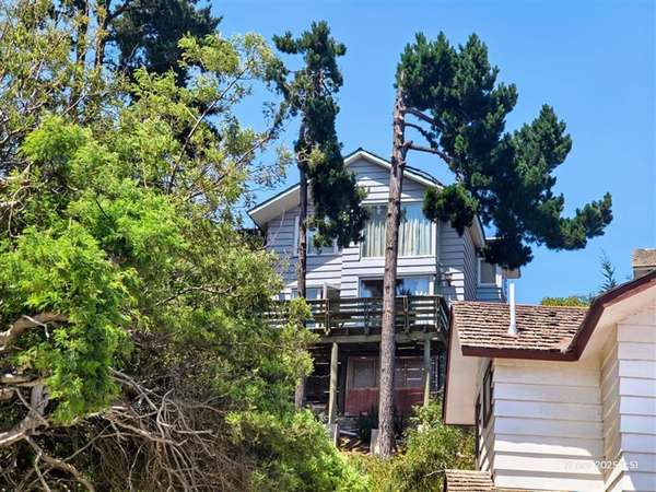 Casa en venta de 4 dorm. en Papudo
