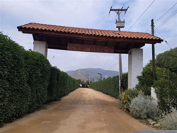 Parcela de 5900m2 en condominio casa 4 dom Baracaldo M.Pinto