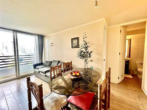 Departamento en venta de 2 dorm. en Estación Central