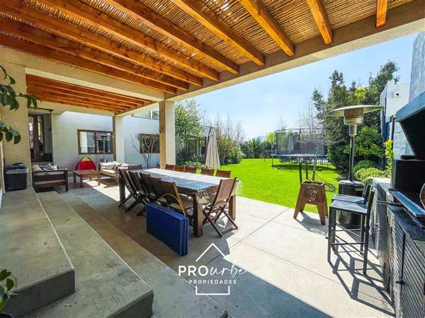 Casa en Los Bosques II, Oportunidad única con tasa 1,71%